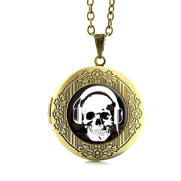 Pirates of the Caribbean Pendant Skeleton Skull Jack Necklace